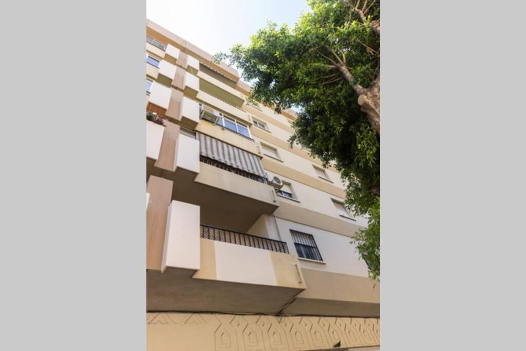 Amplio Piso Para Disfrutar Del Centro De Malaga Con Parking Gratuito Exterior photo