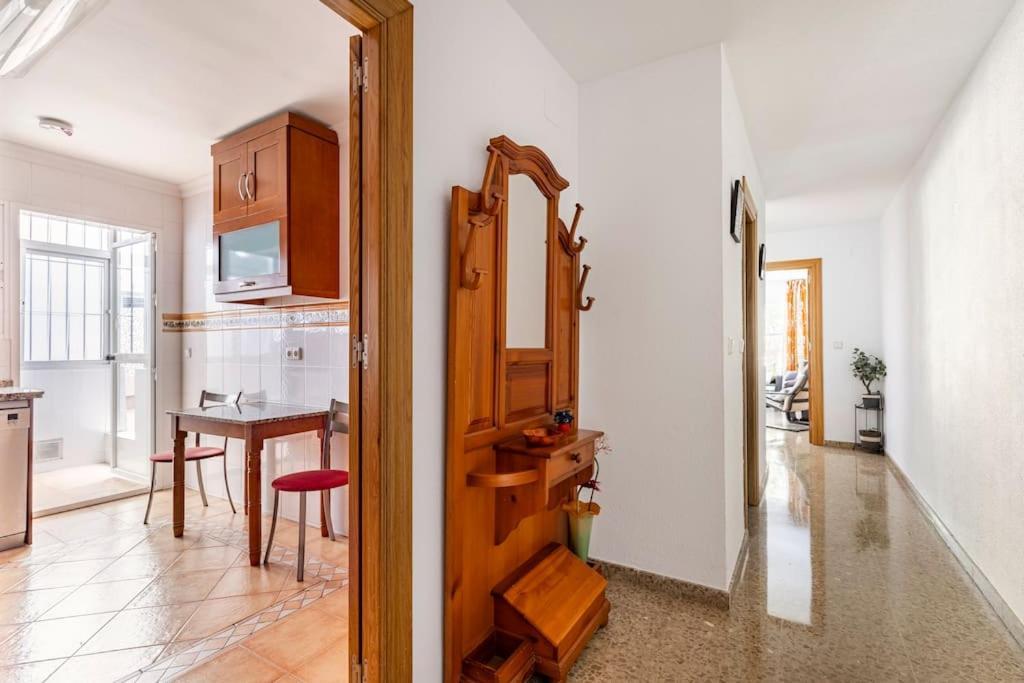Amplio Piso Para Disfrutar Del Centro De Malaga Con Parking Gratuito Exterior photo
