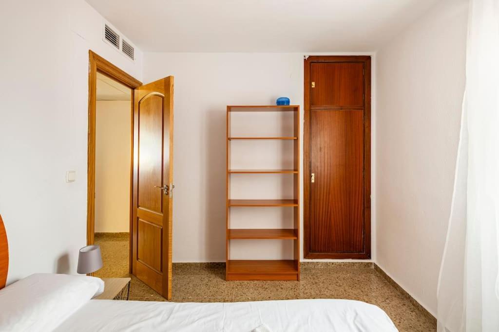 Amplio Piso Para Disfrutar Del Centro De Malaga Con Parking Gratuito Exterior photo